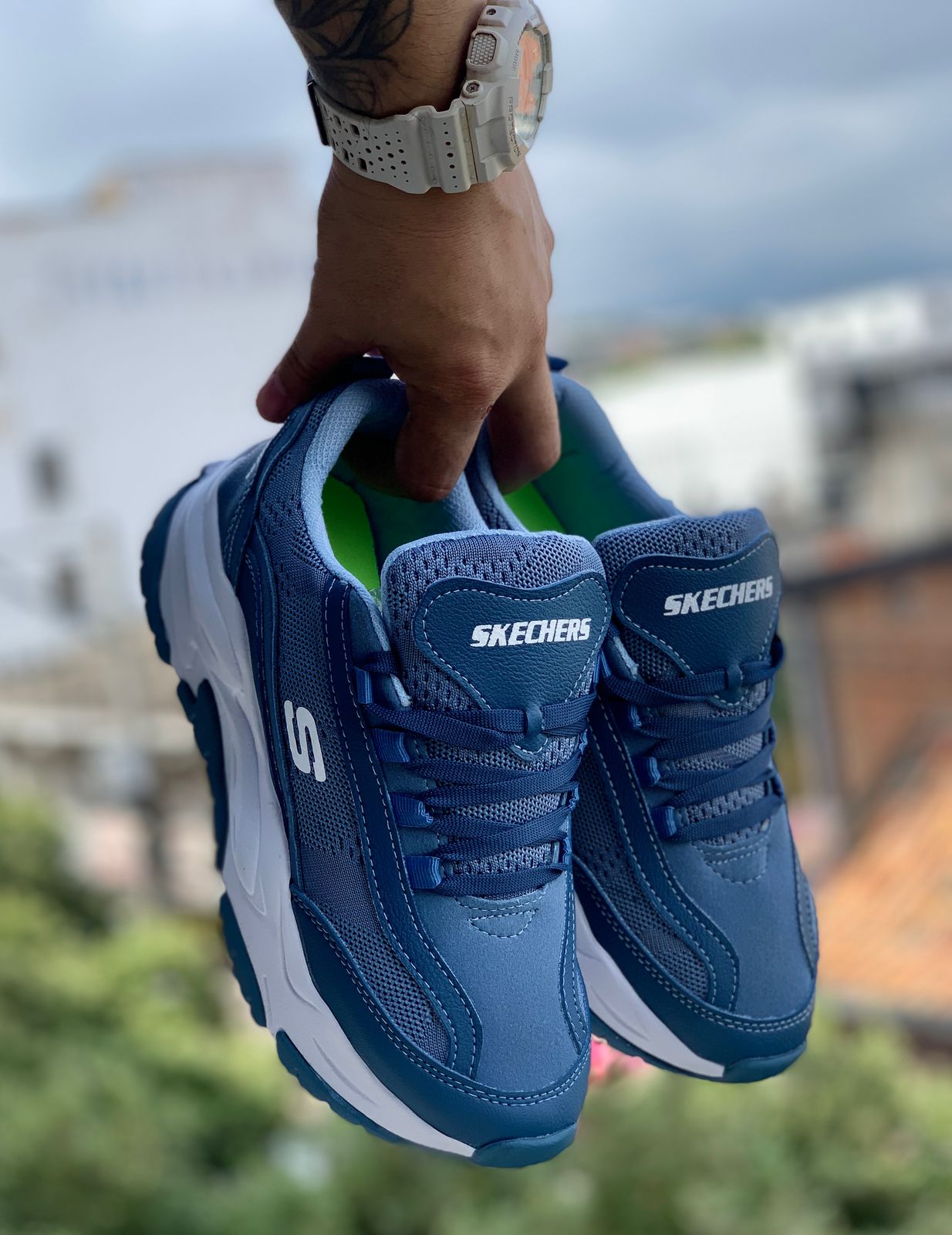 EN TENDENCIA! - SKECHERS ARCH ✨
