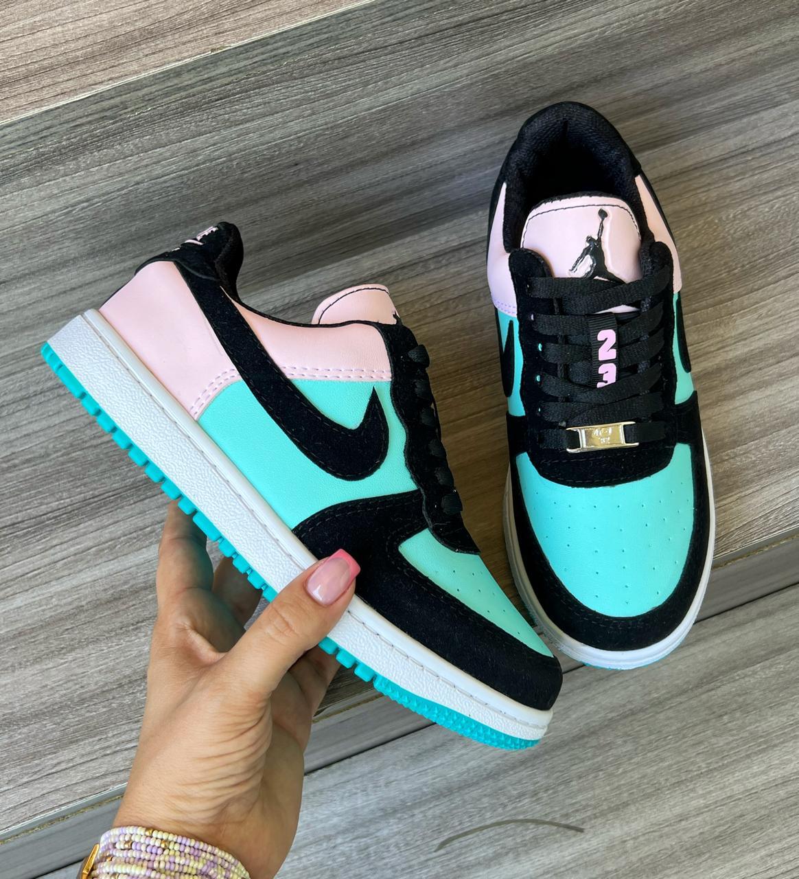 💥 En Tendencia - Calzado Nike Force One Dama 🌺